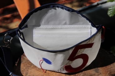 Segeltuch Bauchtasche mit roter 5