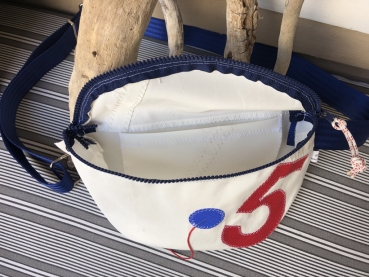 Segeltuch Bauchtasche mit roter 5