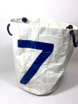 Segeltuch Wäschekorb mit Zahl 7 in blau