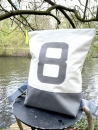Segeltuchrucksack mit grauer 8